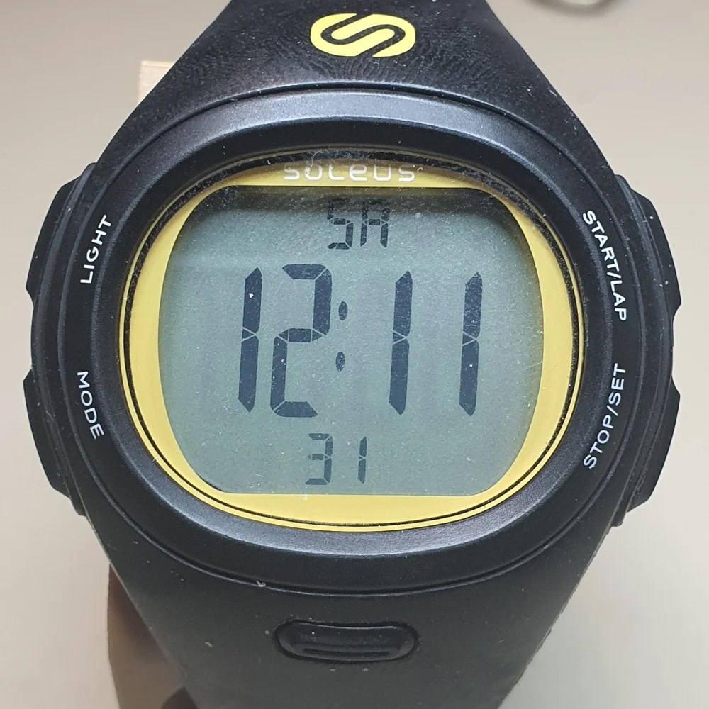 10/$20 Soleus SH005 Black/Yellow Digital Alarm Chrono Unisex Watch w/Heart Rate